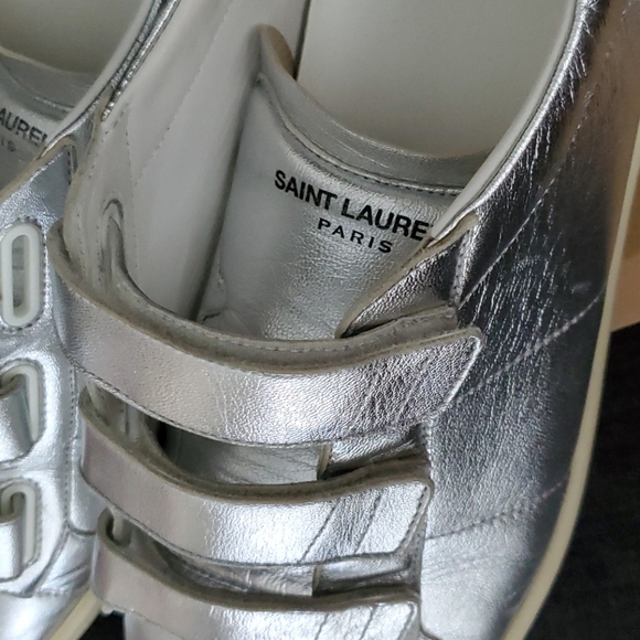 Saint Laurent Paris - Picture 2 of 5